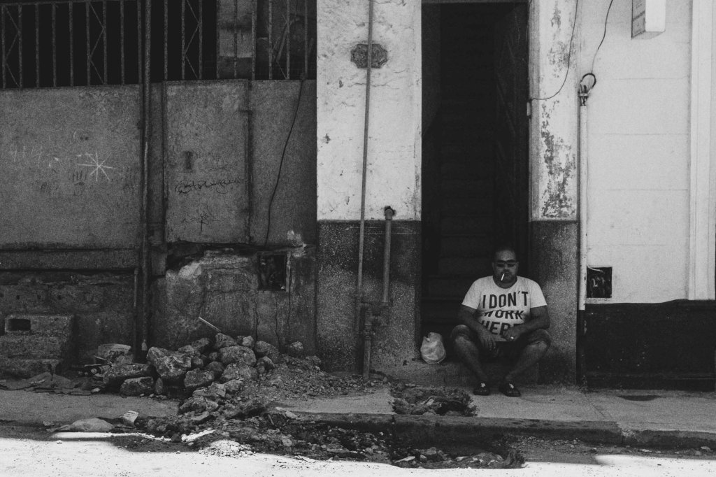 This image has an empty alt attribute; its file name is dscf3994.jpg