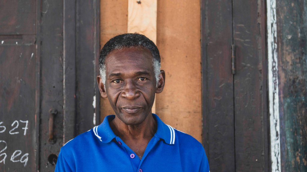 This image has an empty alt attribute; its file name is dscf9295.jpg